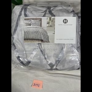 NIB‎ Hotel Collection Dimensional Full/Queen Duvet